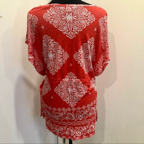 NWOT Summer TOP 🌸 - Picture 5 of 8